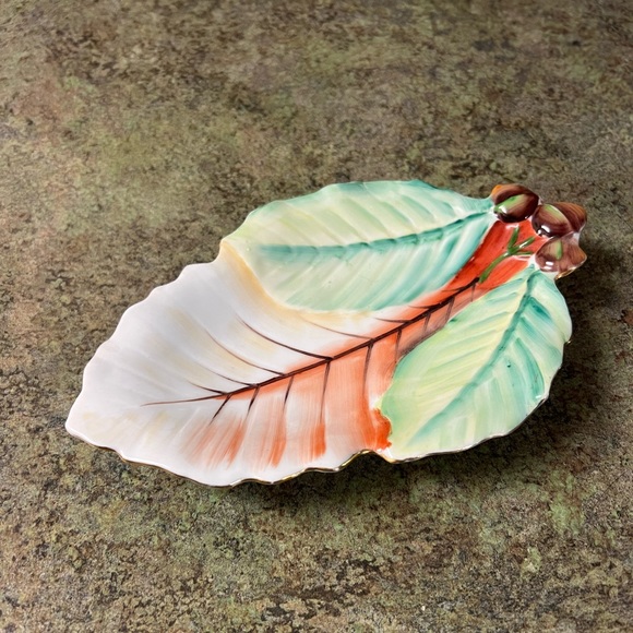 Vintage Japanese Leaf Dish - Picture 2 of 4